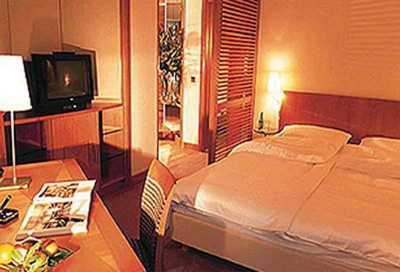 Eggers 4* Hambourg